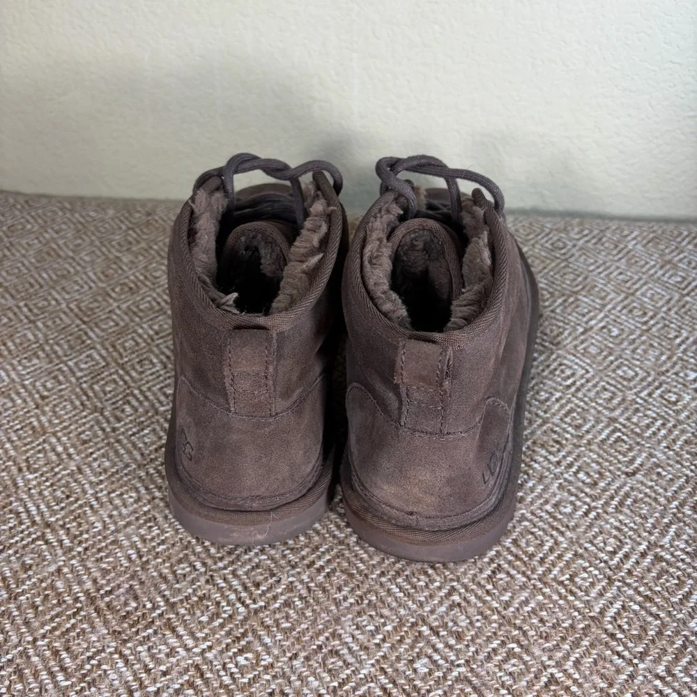 UGG Men's Neumal Chukka Boots Chocolate Brown Suede/Sheepskin Sz 10 Casual Cozy